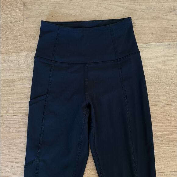 Thrive Societe - Zip Ankle High Waist Leggings in Black - Picture 3 of 5